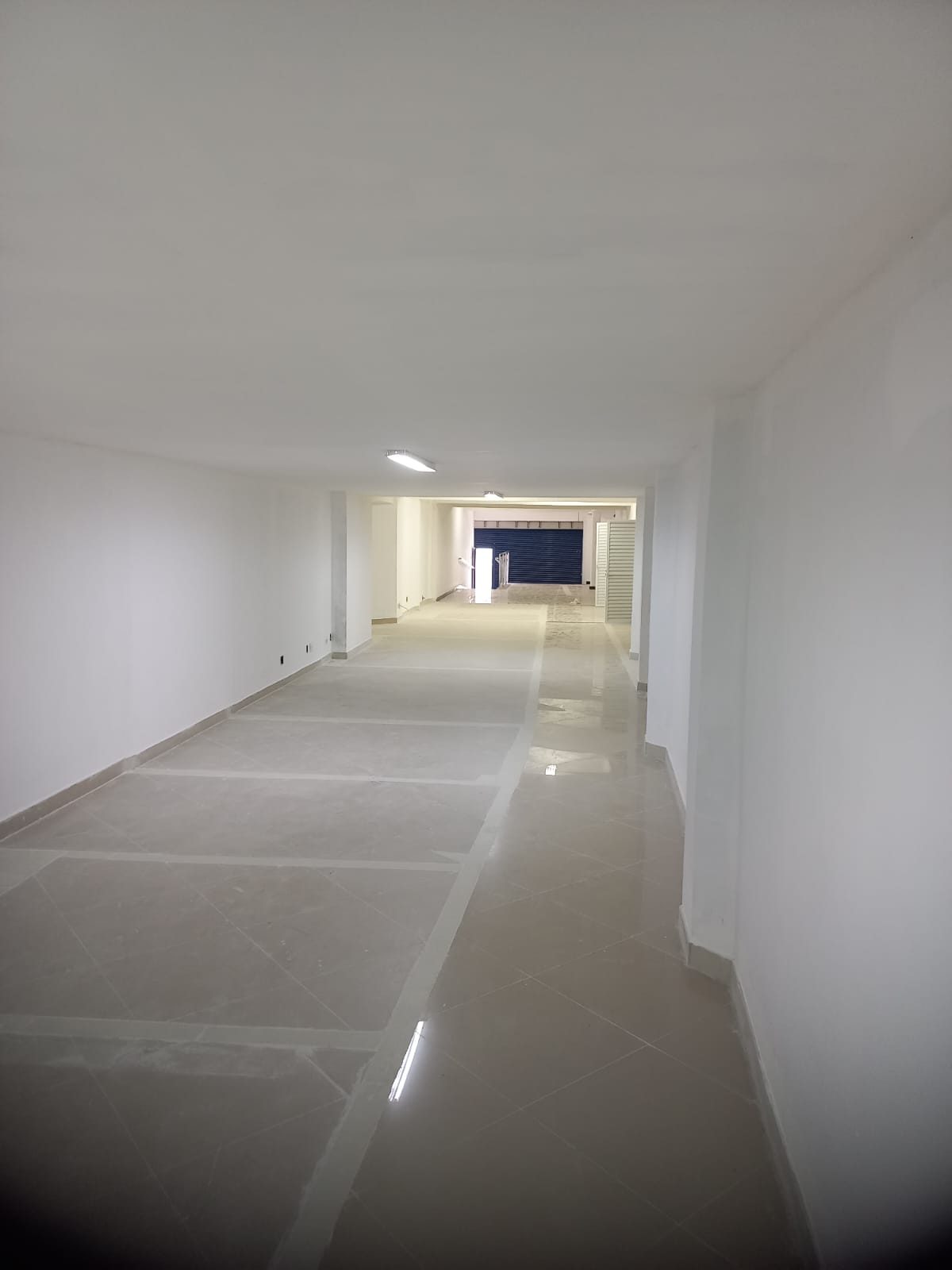 Lojas de 57m² a 178m² – Santa Felicidade – foto 6