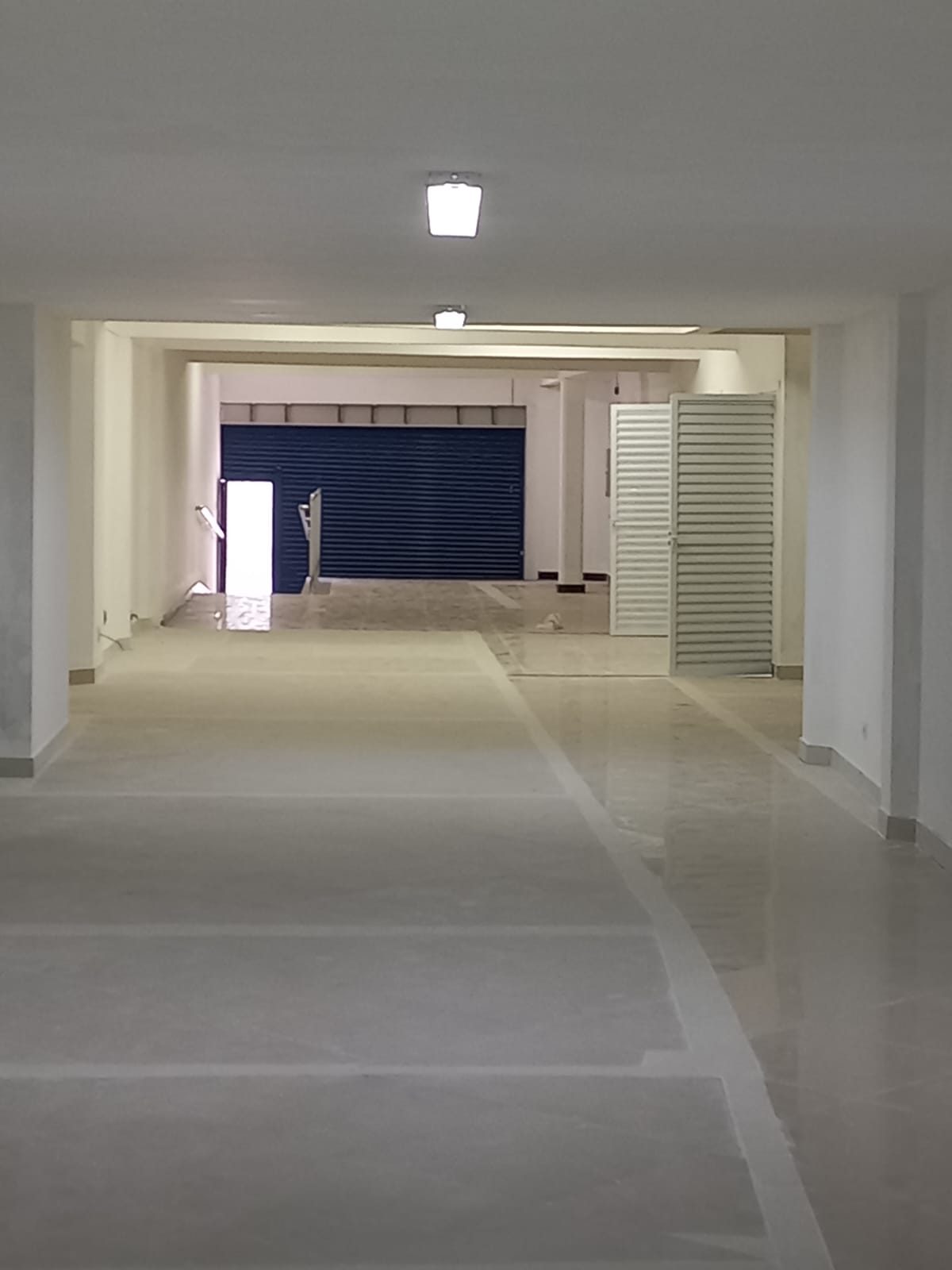 Lojas de 57m² a 178m² – Santa Felicidade – foto 9