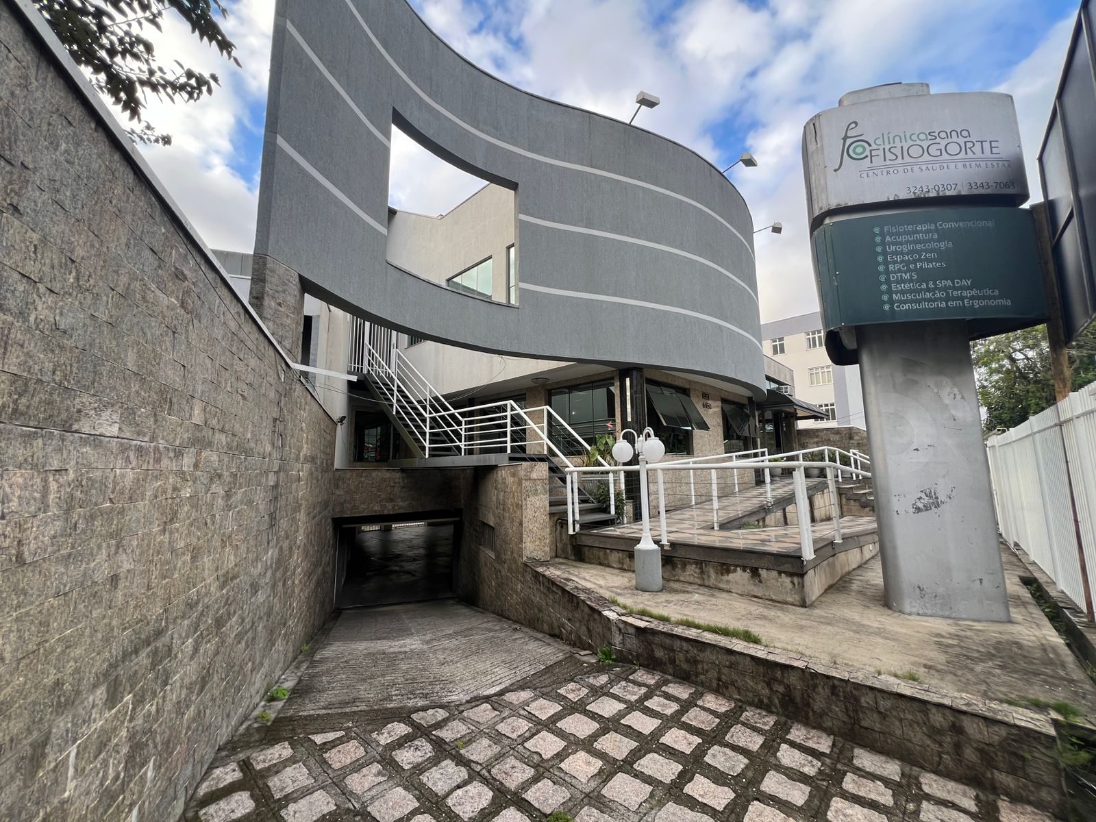 Prédio 814m² – Seminário – foto 6