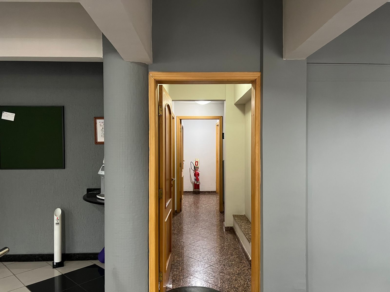 Prédio 814m² – Seminário – foto 10